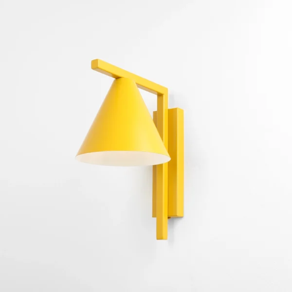 Minimalistyczna lampa scienna